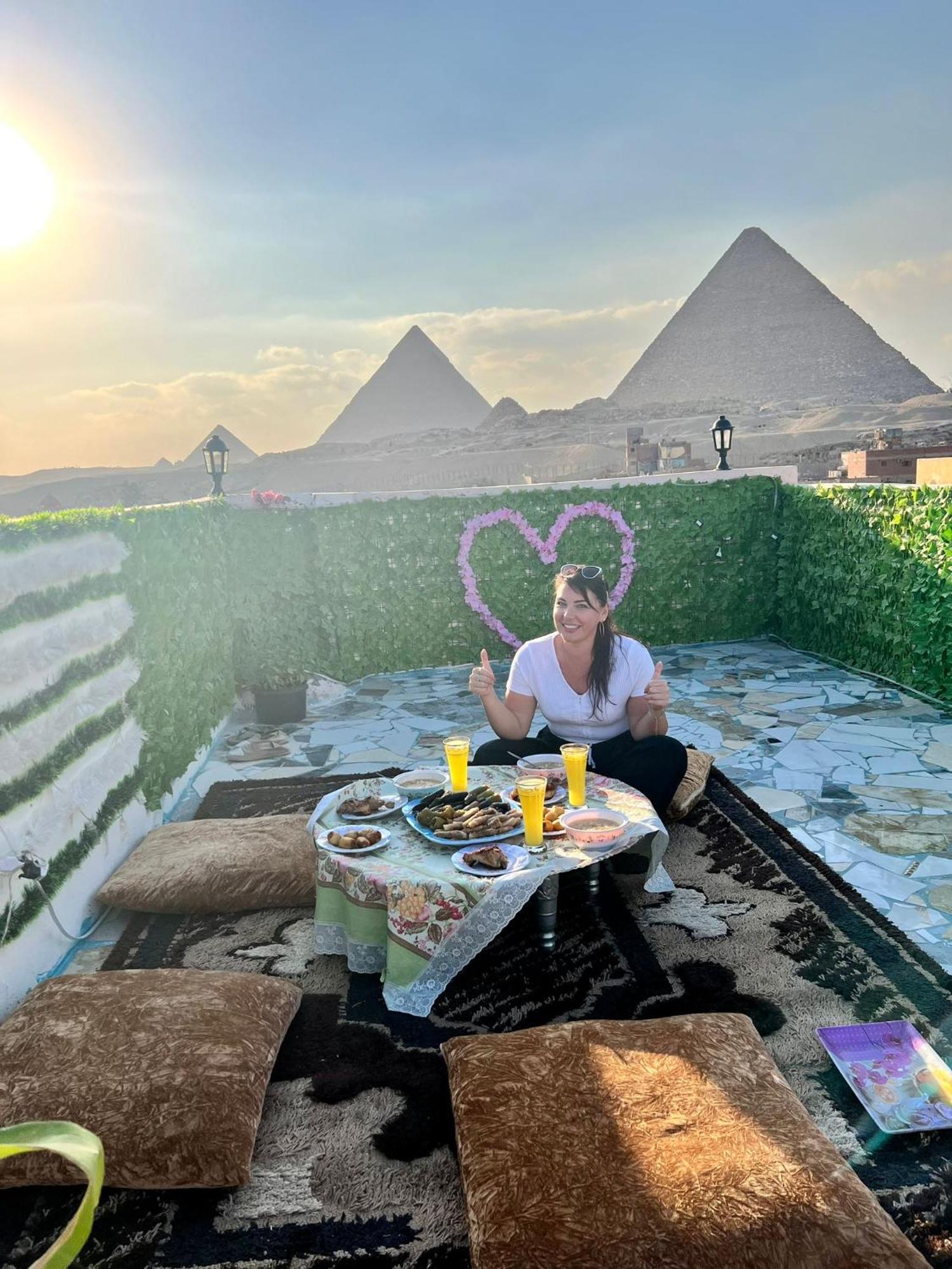 Pyramids Show Hotel Kafret el-Gabal 외부 사진