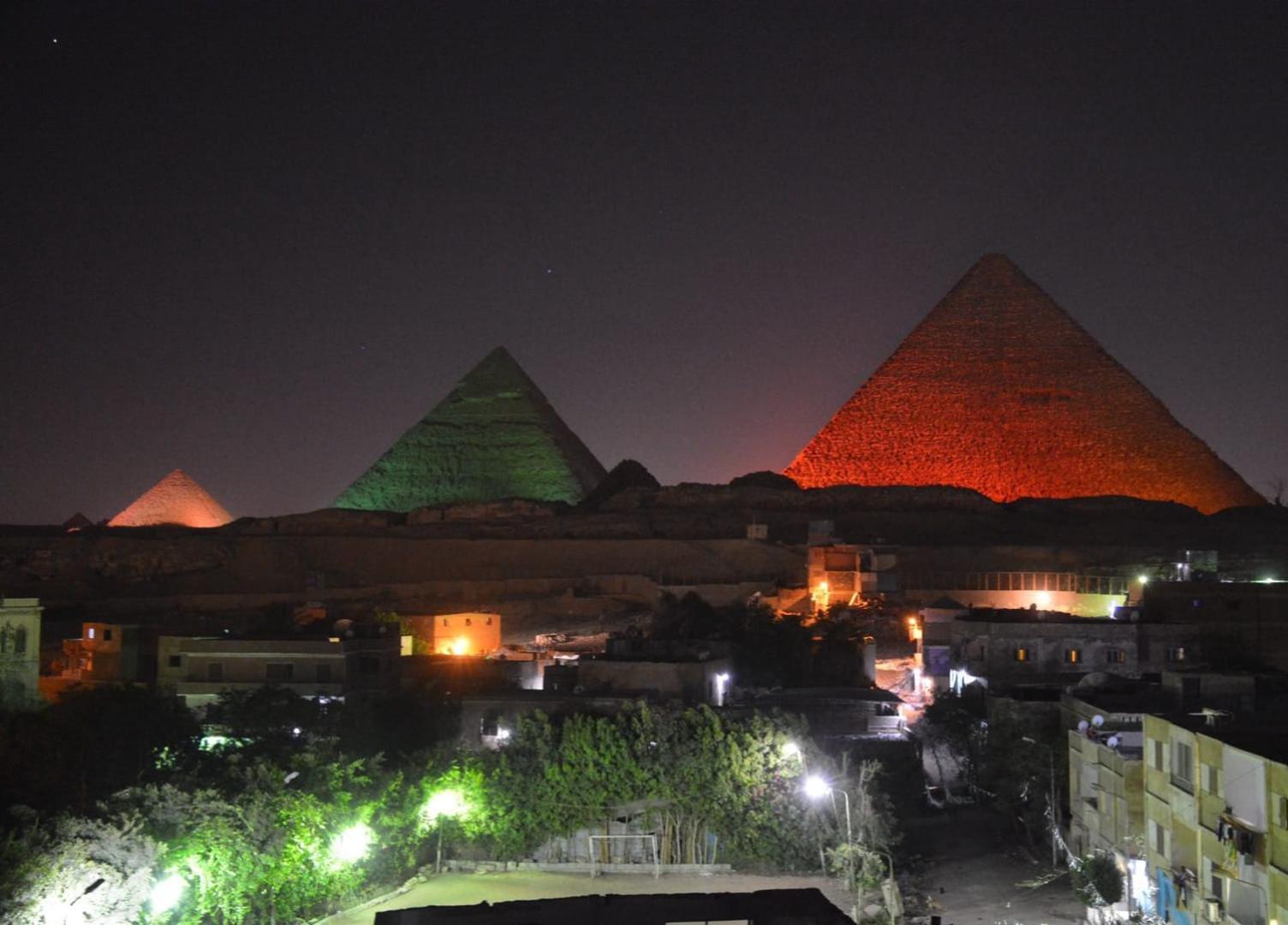 Pyramids Show Hotel Kafret el-Gabal 외부 사진